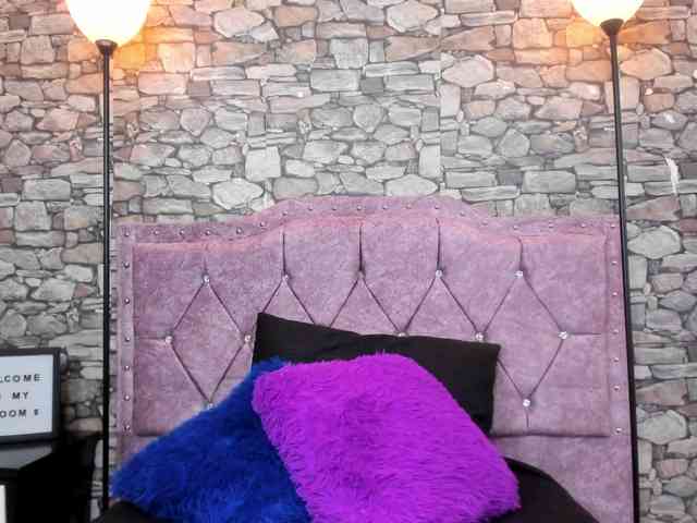 lemonade-pink webcam