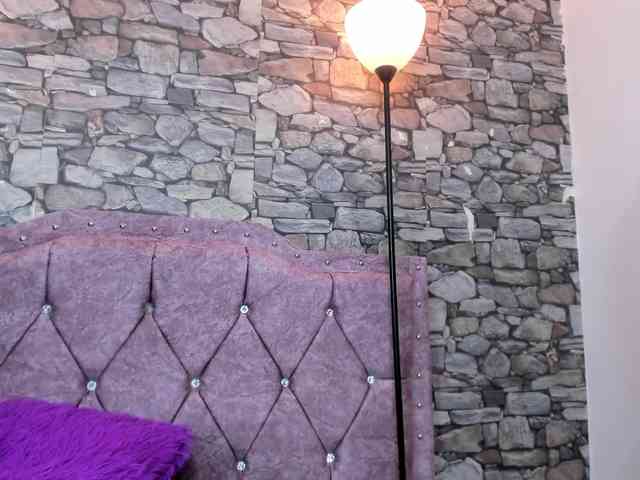 lemonade-pink webcam