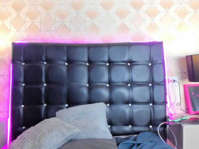 Alexxa-Carter's BongaCams show and profile