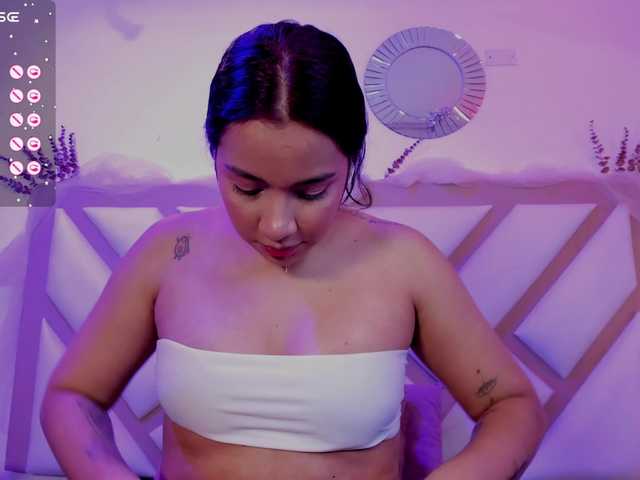 Alexxa-Carter's BongaCams show and profile