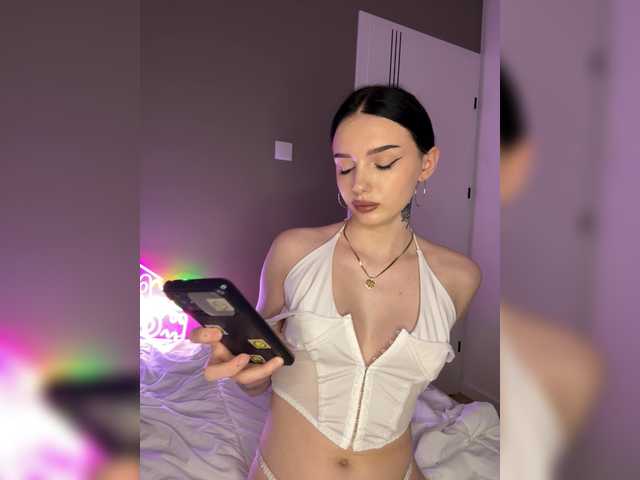 Mery021's BongaCams show and profile