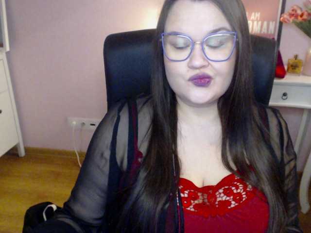 HollyDanceSoul live room