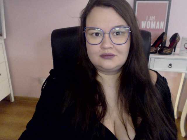 HollyDanceSoul live room