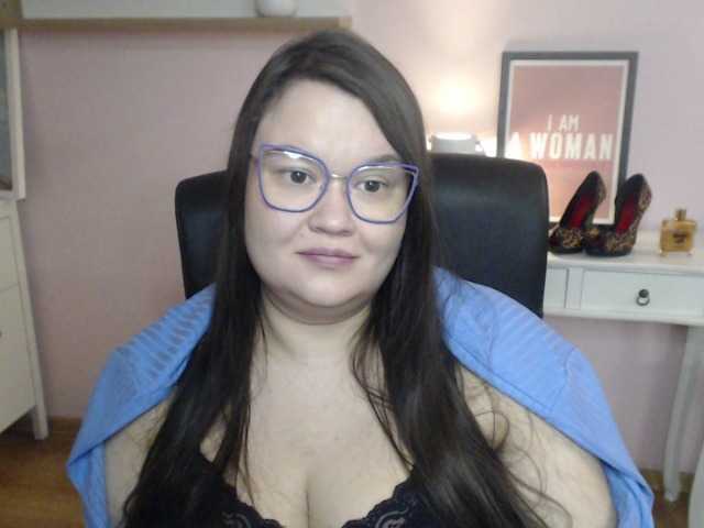 HollyDanceSoul from BongaCams is Freechat