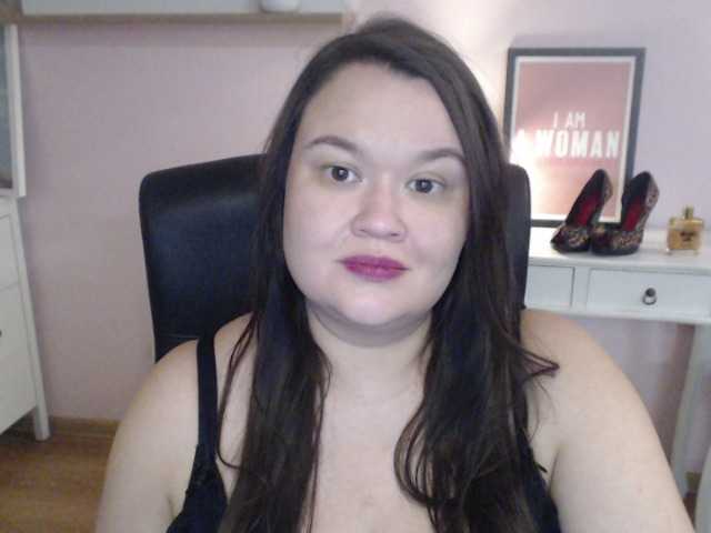 HollyDanceSoul live room