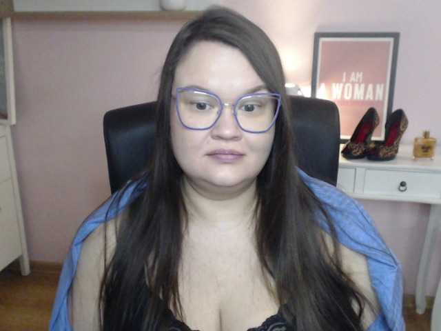 HollyDanceSoul live room