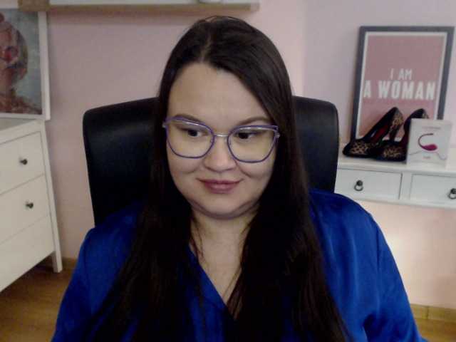 HollyDanceSoul live room