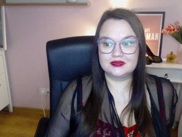 HollyDanceSoul live room