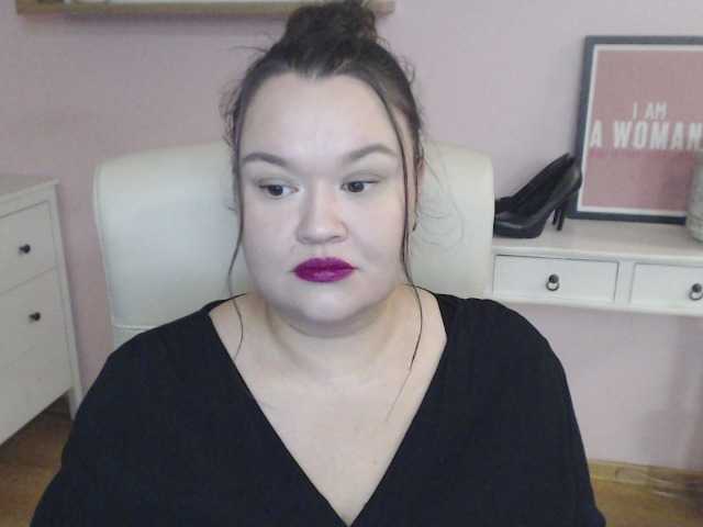 HollyDanceSoul webcam bongacams model stream image