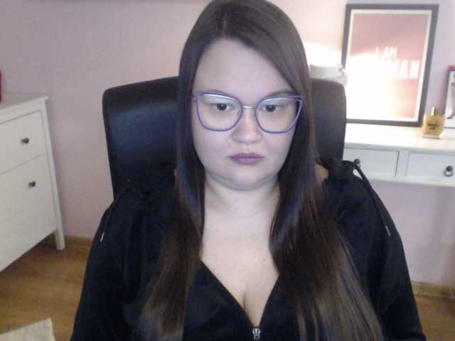 HollyDanceSoul from BongaCams