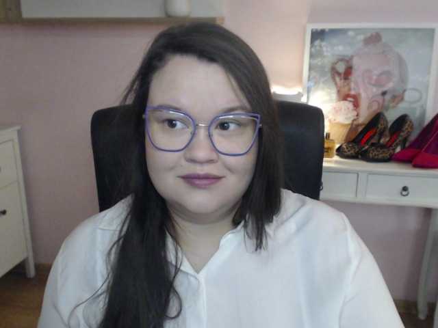 HollyDanceSoul live room