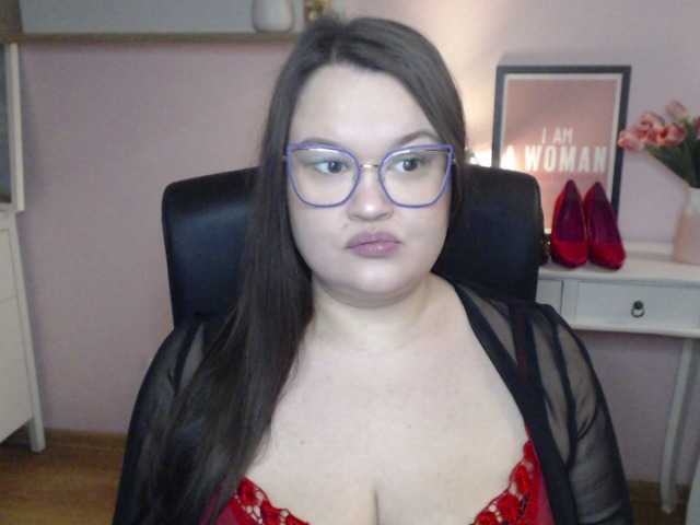 HollyDanceSoul live room