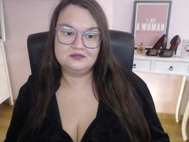 HollyDanceSoul live room