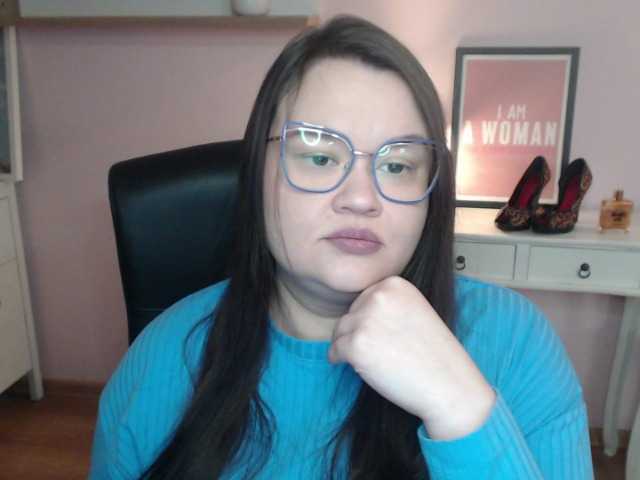 HollyDanceSoul live room