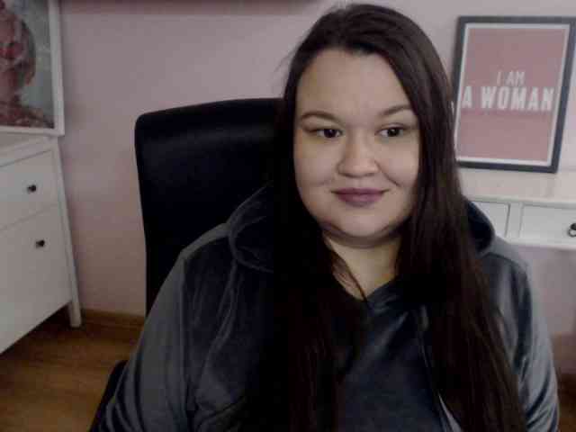 HollyDanceSoul webcam