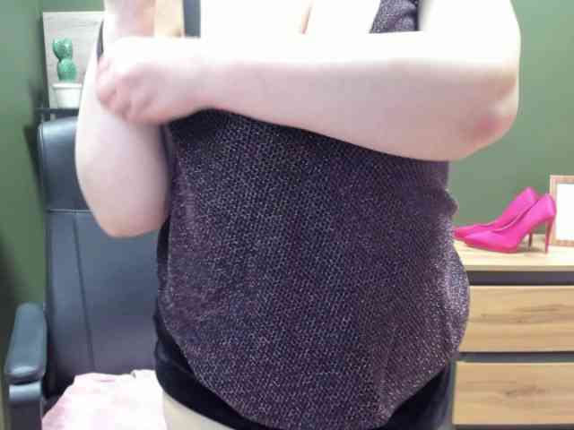 HollyDanceSoul webcam