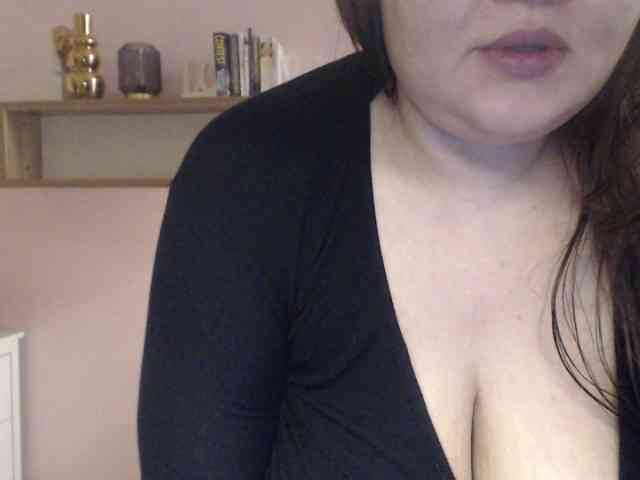 HollyDanceSoul webcam