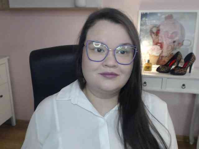 HollyDanceSoul webcam