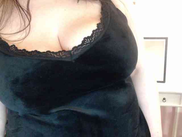 HollyDanceSoul webcam