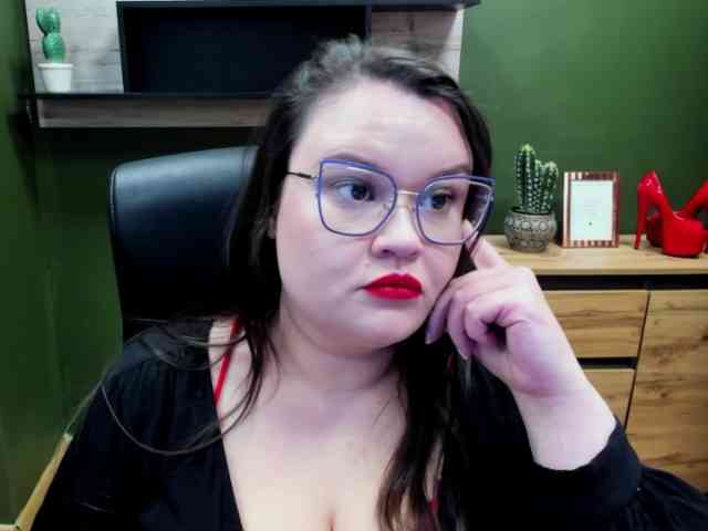 HollyDanceSoul webcam