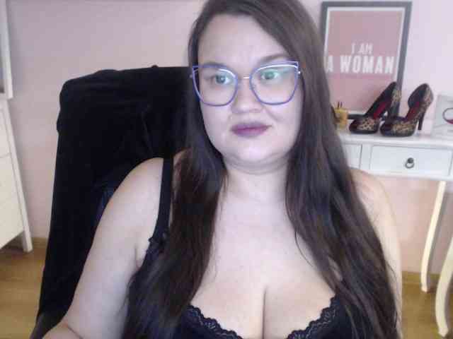 HollyDanceSoul webcam