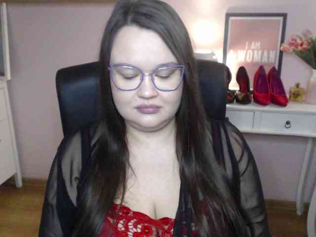 HollyDanceSoul webcam