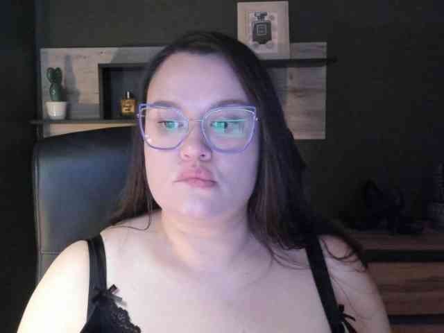 HollyDanceSoul webcam