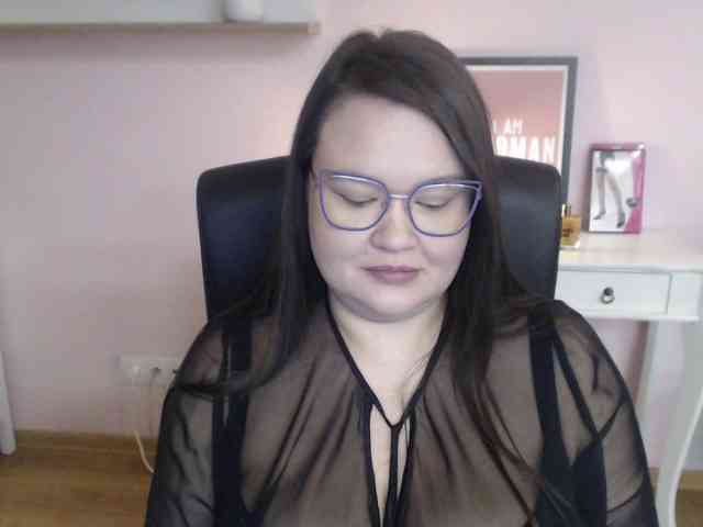 HollyDanceSoul webcam