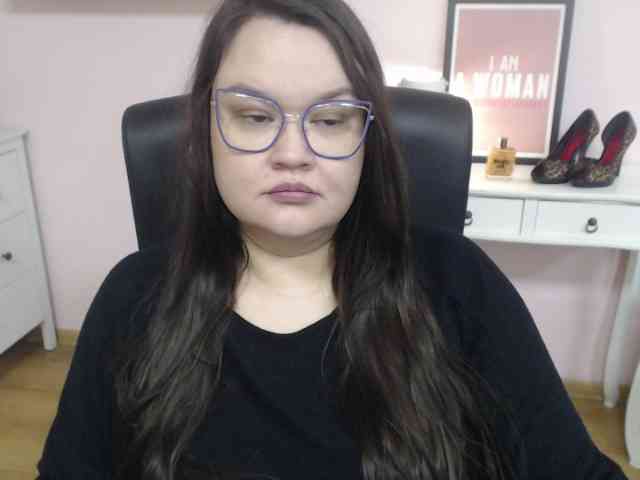 HollyDanceSoul webcam