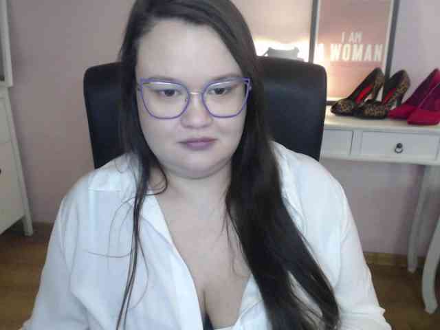 HollyDanceSoul webcam