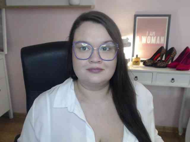 HollyDanceSoul webcam