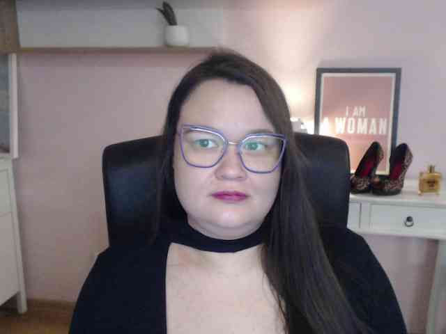 HollyDanceSoul webcam