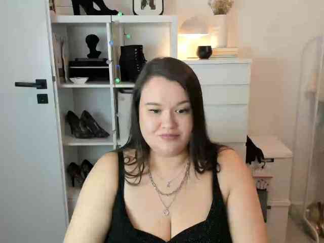 HollyDanceSoul webcam