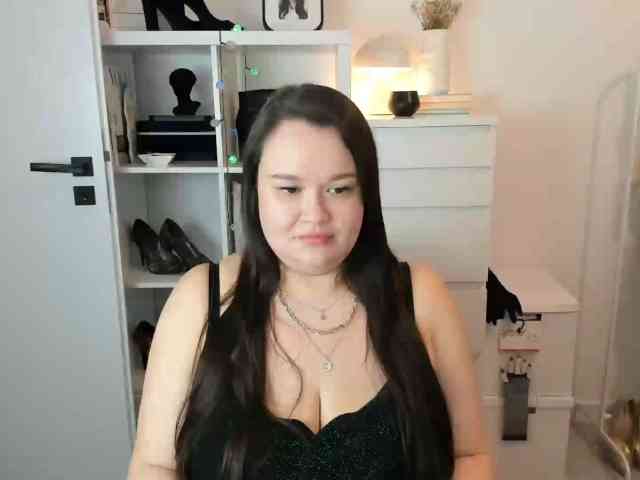 HollyDanceSoul webcam