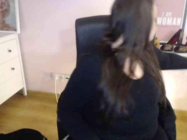 HollyDanceSoul webcam