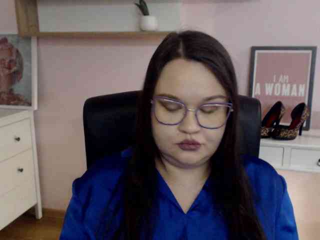 HollyDanceSoul webcam