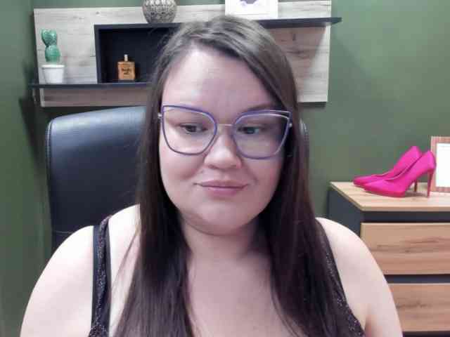 HollyDanceSoul webcam