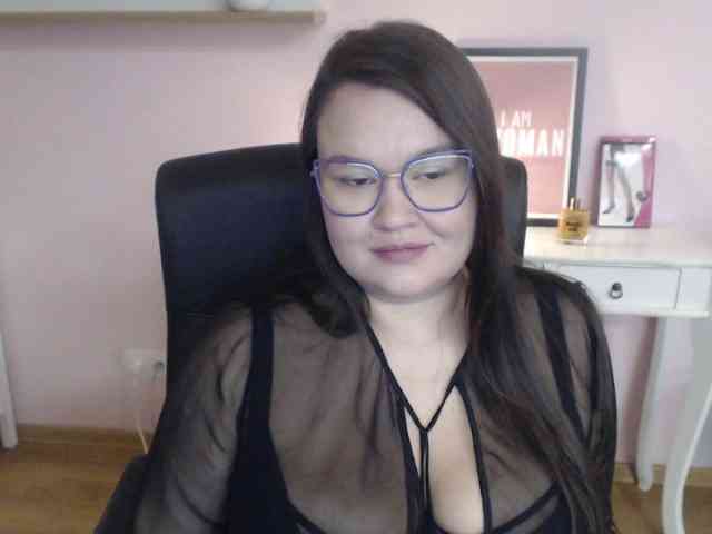 HollyDanceSoul webcam