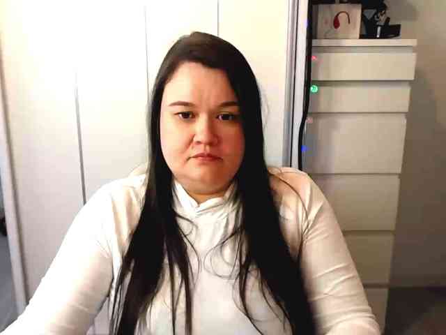 HollyDanceSoul webcam