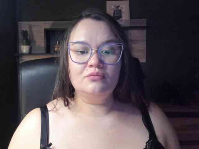 HollyDanceSoul webcam