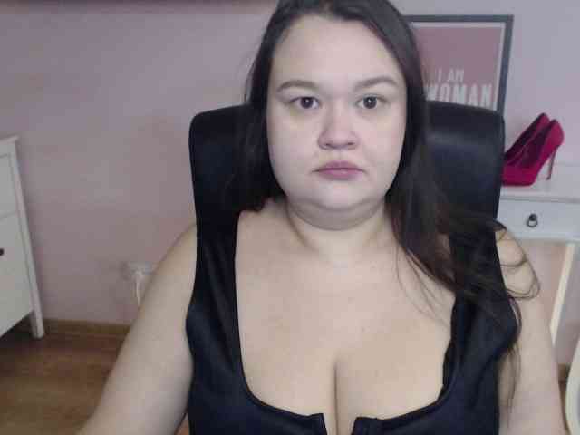 HollyDanceSoul webcam