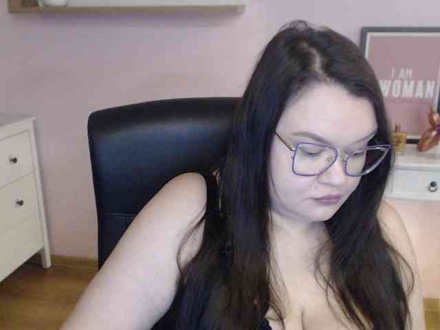 HollyDanceSoul webcam