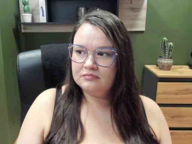 HollyDanceSoul webcam