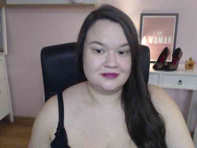 HollyDanceSoul webcam