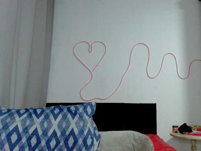 TAMIRESLEAL's BongaCams show and profile