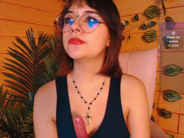 Ivy-Storm1's BongaCams show and profile