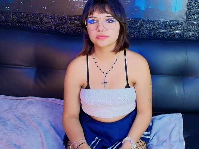 Ivy-Storm1's BongaCams show and profile