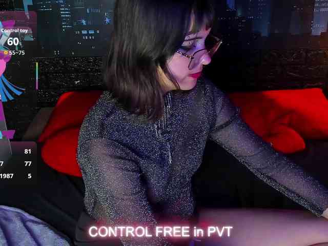 Ivy-Storm1 Live Webcam on BongaCams