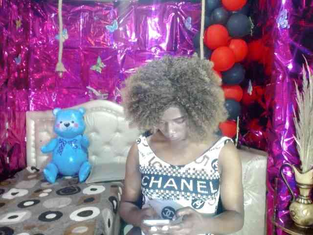 SelenaGill Live Webcam on BongaCams