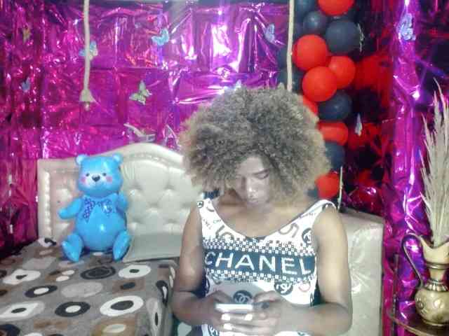 SelenaGill Live Webcam on BongaCams